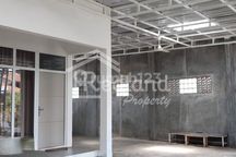 Rumah di Daerah Lamper Tengah , Semarang ( Me 8121 )