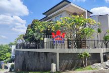 Rumah Bagus Furnished Di Candi Golf Cluster Panorama Disewakan