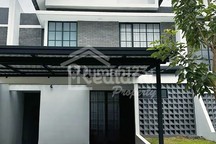 Rumah di Perum The Miles Bsb City , Semarang ( Vn 7547 )
