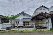 Sewa Rumah Besar Tengah Kota Jember. Cocok Untuk Kantor Atau Hunian