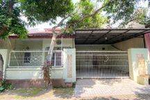 Sewa Rumah 4 Kamar Dekat Kampus Poltek Dan Unej. Cocok Untuk Kantor Atau Hunian