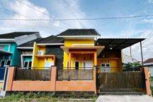 Sewa Rumah Murah 4 Kamar Dekat Kampus Unmuh Dan Unej. Siap Huni