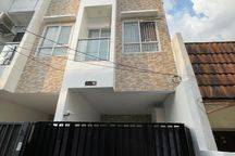Rumah Bagus 3x11 SIap huni lokasi strategis di Tanjung Duren(TD344)
