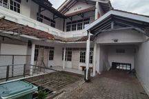 Rumah Dua Lantai Kokoh Area Turangga Bandung