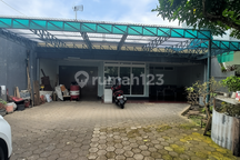 Rumah Tua Hitung Tanah Strategis Bonus Bangunan di Hegarmanah, Setiabudi, Bandung, Lokasi Elit Dekat Kampus Unpar Ciumbuleuit