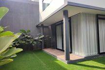 Rumah Minimalis di Kota Baru Parahyangan Dekat Ikea