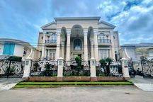 Dijual Rumah Sultan Kawasan Old Money di Jl. Suprapto