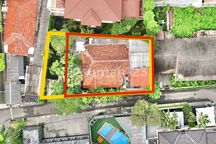 Rumah Tua 25X18, Super Strategis, 100 Meter ke Jalan Kemang Raya