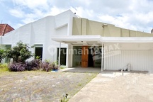 Disewakan/Jual Rumah Usaha Luas 760 Nol Jalan Raya Langsep Dieng Klojen Malang Bangunan Baru Renovasi Plafon Tinggi Parkir Luas Cocok Usaha Resto, Cafe, Padel, Klinik, Gedung Serbaguna, Kantor, Rental Play Station Lokasi Strategis Dekat Mcp Mall Cyber Mal