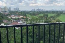 Apartemen Hamptons View Golf Lantai Medium