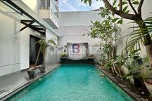 Dijual Rumah Mewah di Pondok Indah Jakarta Selatan Swimming Pool