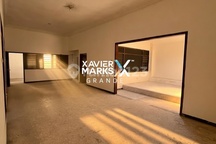 Disewakan Rumah Cocok untuk Cafe, Kantor dan Gudang di Jalan Logam Logam, Blimbing, Malang