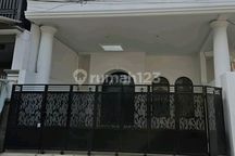 Rumah Brand New 3 Lantai Bagus Cempaka Putih Jakarta Pusat