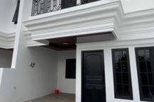 Rumah Modern Classic Dekat Arcici Cempaka Putih