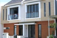 Rumah Modern Belakang Yarsi