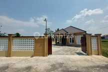 Rumah Besar Tanah Luas Dijual di Magelang Kota