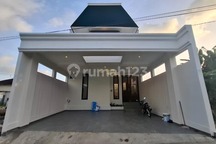Rumah Mewah Baru Siap Huni Dekat Transmart Maguwo