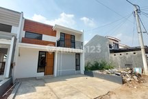 Dijual Rumah Siap Huni 3Kamar Tidur 2Kamar Mandi Dekat Stasiun & Tol