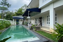 Dijual Rumah Hoki, Tanah Ngantong Posisi Hook di Bukit Golf Sentul City - Sentul Selatan Bogor
