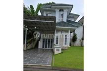 Disewa Rumah Mewah 2Lt Tahunan di Bgh Bukit Golf Hijau Ssr1071