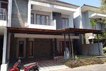 Disewakan Rumah Minimalis 2 Lt Full Furnish Dalam Perum Malioboro