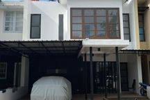 Disewakan Rumah Di Tengah Kota Di Jl. Andi Djemma,komp Metropolitan Residencebanta-bantaeng, Kec. Rappocini, Kota Makassar, Sulawesi Selatan, Panakkukang (rd)
