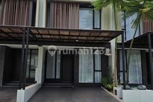 Rumah CitraLand The Greenlake Type Fiona Minimalis Semi Furnish