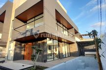 Dijual Rumah sudah ada kolam renang lokasi di Cimahi Citeureup