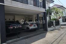 Disewakan Rumah 2 Lantai Dalam Cluster 5 Menit ke Kampus Ugm