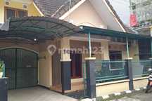 Disewakan Rumah Minimalis Furnish Dalam Perum Seputaran Smki