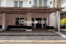 Rumah Cantik Putih Grand Wisata