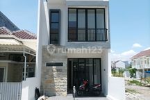 Rumah SHM Ready Lokasi Green Lake Rungkut Surabaya Dekat Stikom