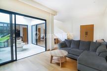 Rumah Sewa Baru Modern Tropis Pantai Sanur Bali