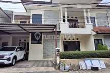 Dijual Rumah Modern 4 BR Halaman Luas di Denpasar selatan Bali