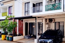 Rumah Murah Dekat Cbd Bintaro Semi Furnished 2 Lantai 3 KT 2 SHM