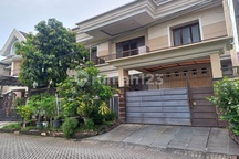 Rumah Jual Galaxy Bumi Permai Dekat Merr