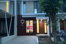 Rumah Baru North West Lake Citraland Utara Surabaya