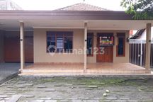 Rumah Dekat Ambarukmo Plaza Cocok Untuk Kantor Atau Hunian