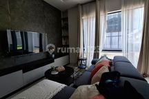 Dijual Rumah Bagus 4 KT Furnished SHM Setra Duta, Bandung