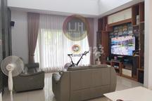 Rumah di Palm Hills Papandayan Semarang