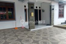 Turun Harga Di Jual Cepat Rumah di Perumahan Bukit Damai Indah, Jl. Mt. Haryono, Kelurahan Damai, Balikpapan Kota, Kota Balikpapan, Kalimantan Timur, Indonesia, 76113, Damai