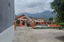 Rumah Di Mainroad Jalan Raya Garut Bandung Shm