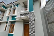 Rumah 2 Lantai Siap Huni Dekat Stasiun Kereta di Tanah Baru Depok