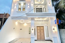 Rumah Mewah Siap Huni Dalam Komplek Maharaja Pancoran Mas