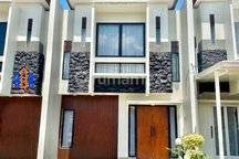 Rumah 2 Lantai Modern 900 Meter ke Pintu Tol Depok
