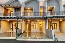 Rumah Furnished Tanah Luas Akses Lebar Dekat Gerbang Tol