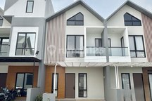 Rumah Baru Siap Huni Dekat Pintu Tol Desari Depok