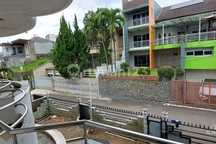 Rumah Besar 2 Lantai Dekat Univ Maranatha dan Pintu Tol Pasteur