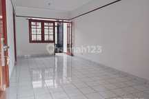 Rumah Nyaman 2 Lantai Siap Huni di Cimahi Utara