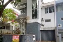 Rumah Asri 2 LT 8 Menit ke Trans Studio Mall Cibubur Bebas Banjir J42742